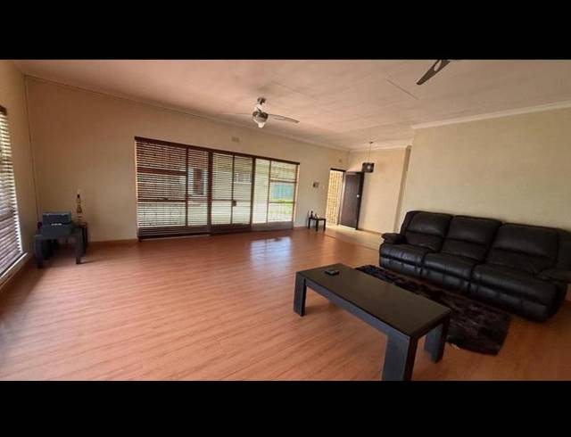 4 BEDROOM HOUSE FOR SALE IN KIBLER PARK